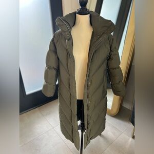 Aritzia. Wilfred the cloud puff long. Premium goose down.